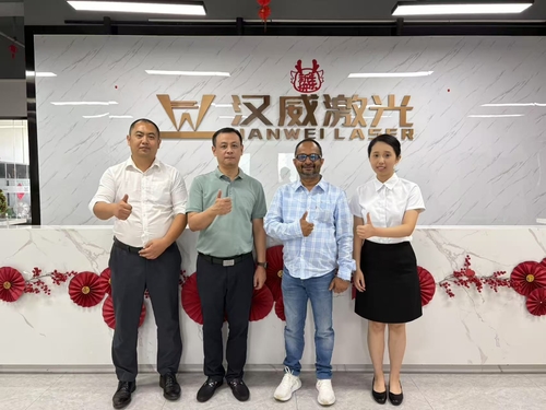 Tin tức công ty mới nhất về Khách hàng Ấn Độ đến thăm vào ngày 20250725 - Hanwei Laser thiết lập tình bạn tốt đẹp với khách hàng Ấn Độ