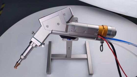 Giá tốt. Chứng chỉ CE ISO Collimate Focus 50 Máy loại bỏ rỉ sét bằng laser để làm sạch chính xác trực tuyến